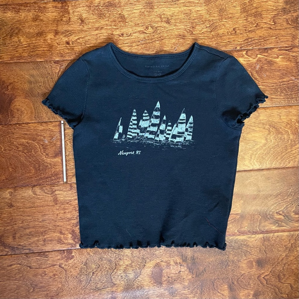 Brandy melville Newport baby tee